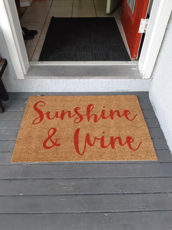 Hotel Sunshine And Wine Loft Penticton Esterno foto